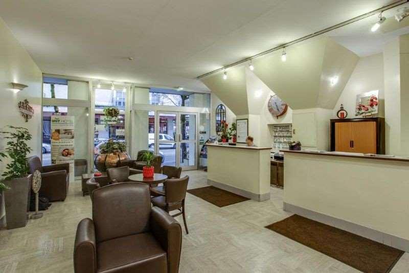 Campanile Centre Gare Hotel 3*